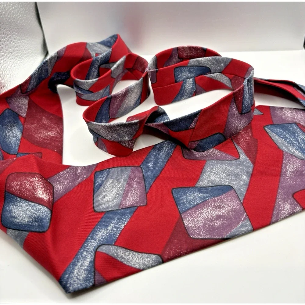 Valentino Cravatte Silk Tie Made Painted in Italy Red Abstract Geometric Vintage